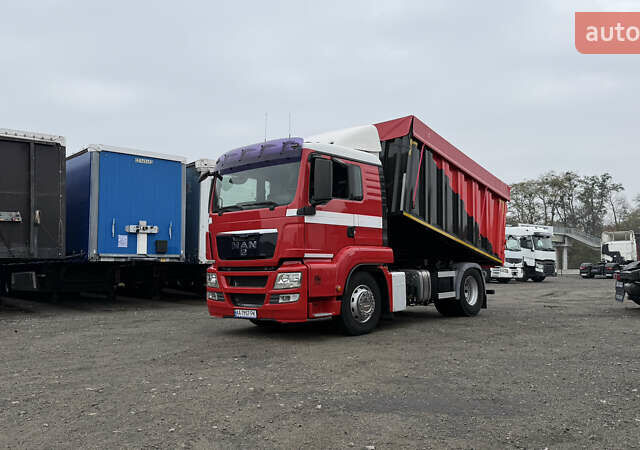 Красный МАН ТГС, объемом двигателя 10.52 л и пробегом 568 тыс. км за 29999 $, фото 1 на Automoto.ua