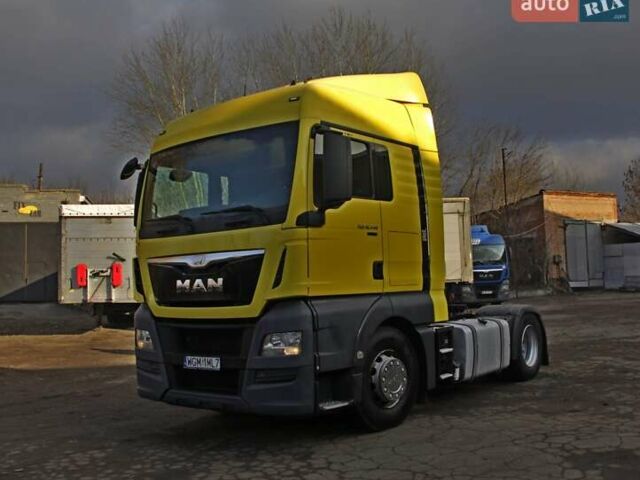 Желтый МАН ТГХ 18.440, объемом двигателя 12.82 л и пробегом 600 тыс. км за 27000 $, фото 1 на Automoto.ua