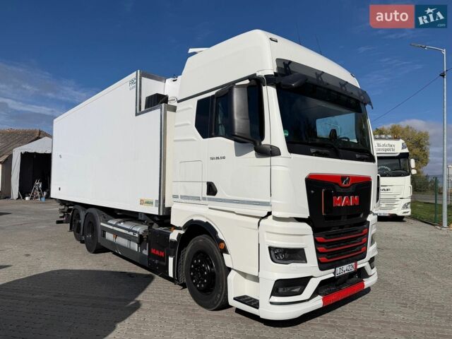 Белый МАН ТГКС, объемом двигателя 12.4 л и пробегом 596 тыс. км за 95000 $, фото 1 на Automoto.ua