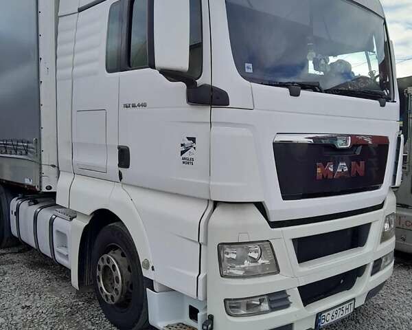Белый МАН ТГКС, объемом двигателя 10.5 л и пробегом 1000 тыс. км за 15300 $, фото 1 на Automoto.ua