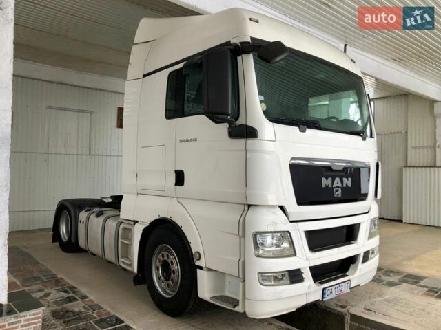 Белый МАН ТГКС, объемом двигателя 10.5 л и пробегом 688 тыс. км за 19500 $, фото 1 на Automoto.ua