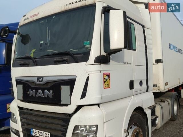 Белый МАН ТГКС, объемом двигателя 12.42 л и пробегом 748 тыс. км за 19500 $, фото 1 на Automoto.ua