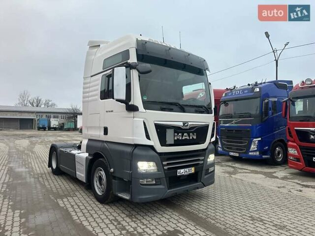 Белый МАН ТГКС, объемом двигателя 12.5 л и пробегом 750 тыс. км за 23900 $, фото 1 на Automoto.ua