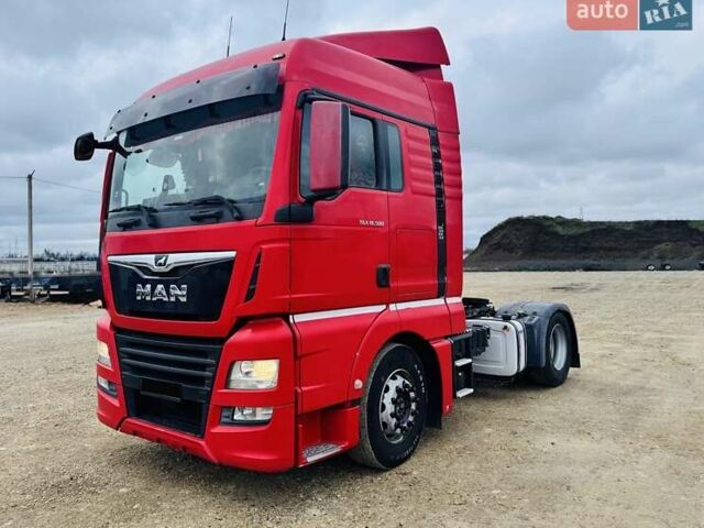 Красный МАН ТГКС, объемом двигателя 12.42 л и пробегом 880 тыс. км за 25000 $, фото 1 на Automoto.ua