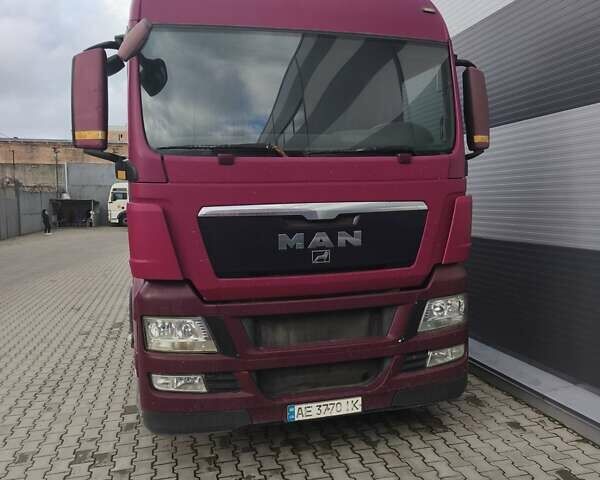 Красный МАН ТГКС, объемом двигателя 10.52 л и пробегом 999 тыс. км за 10500 $, фото 1 на Automoto.ua