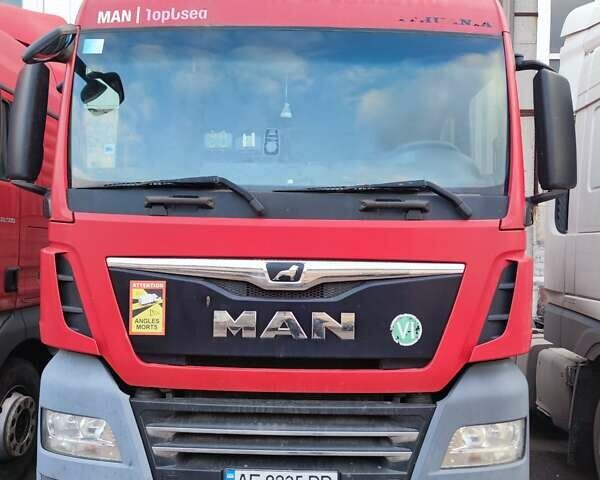 Красный МАН ТГКС, объемом двигателя 12.42 л и пробегом 655 тыс. км за 19500 $, фото 1 на Automoto.ua