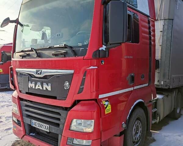 Красный МАН ТГКС, объемом двигателя 12.42 л и пробегом 731 тыс. км за 19500 $, фото 1 на Automoto.ua