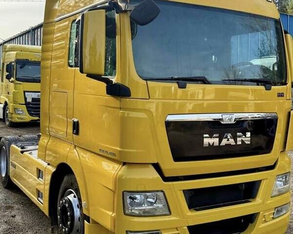 Желтый МАН ТГКС, объемом двигателя 12.5 л и пробегом 728 тыс. км за 25000 $, фото 1 на Automoto.ua
