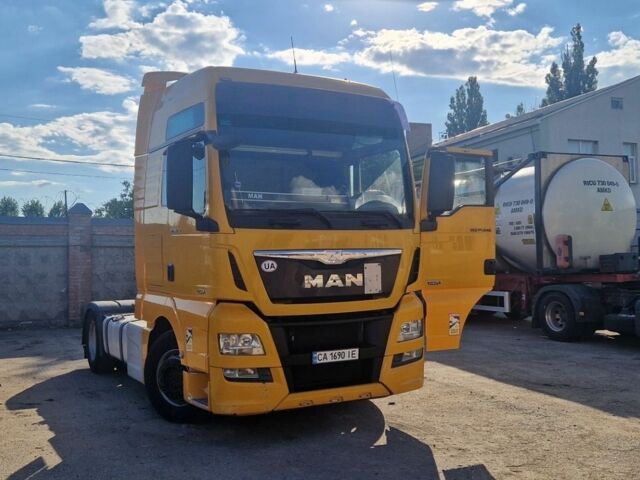 Желтый МАН ТГКС, объемом двигателя 12.42 л и пробегом 972 тыс. км за 12500 $, фото 1 на Automoto.ua
