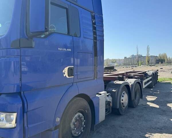 Синий МАН ТГКС, объемом двигателя 10.52 л и пробегом 1000 тыс. км за 18000 $, фото 1 на Automoto.ua