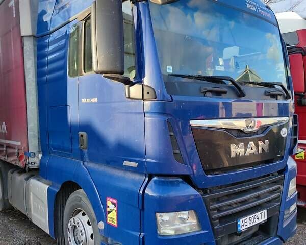 Синий МАН ТГКС, объемом двигателя 12.42 л и пробегом 658 тыс. км за 24000 $, фото 1 на Automoto.ua