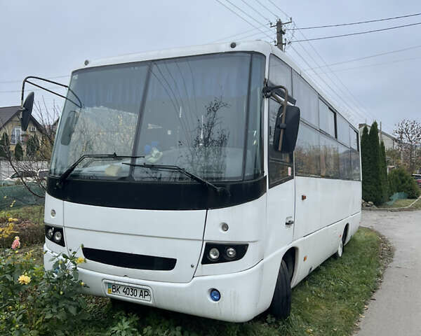 Белый МАЗ 256, объемом двигателя 0 л и пробегом 20 тыс. км за 12000 $, фото 1 на Automoto.ua