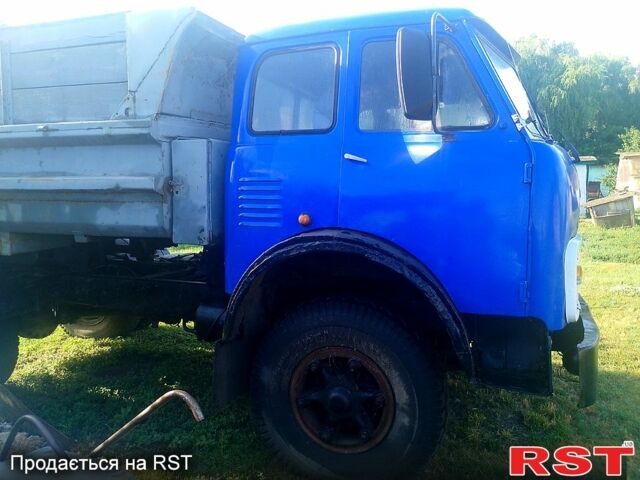 Синий МАЗ 500, объемом двигателя 11.2 л и пробегом 100 тыс. км за 3000 $, фото 1 на Automoto.ua