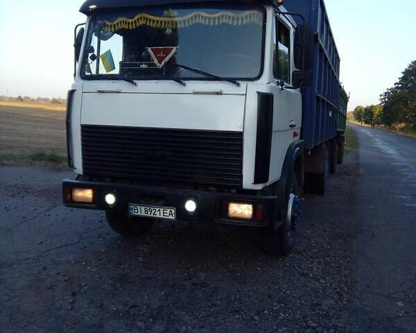 Белый МАЗ 533605, объемом двигателя 14.86 л и пробегом 328 тыс. км за 8700 $, фото 1 на Automoto.ua