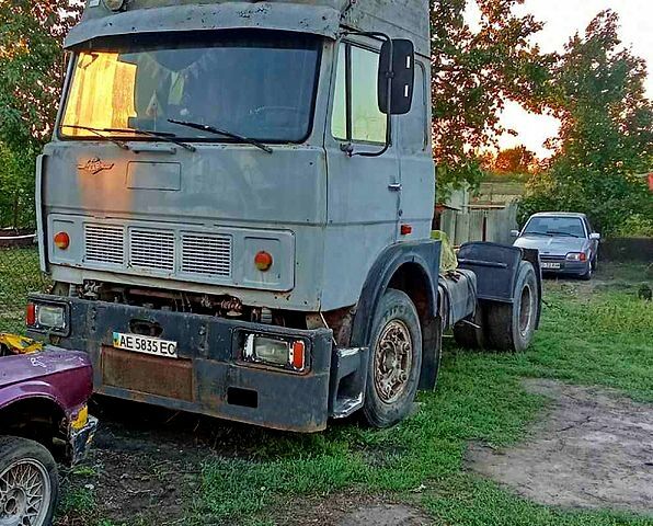 Серый МАЗ 5432, объемом двигателя 14.9 л и пробегом 800 тыс. км за 2400 $, фото 1 на Automoto.ua