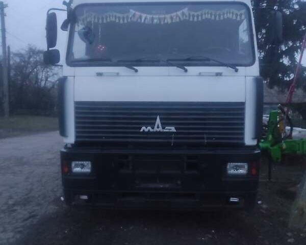 МАЗ 5440А8 2012 в Диканьке на Automoto.ua Белый МАЗ 5440А8, объемом двигателя 14.8 л и пробегом 398 тыс. км за 7000 $, фото 1 на Automoto.ua