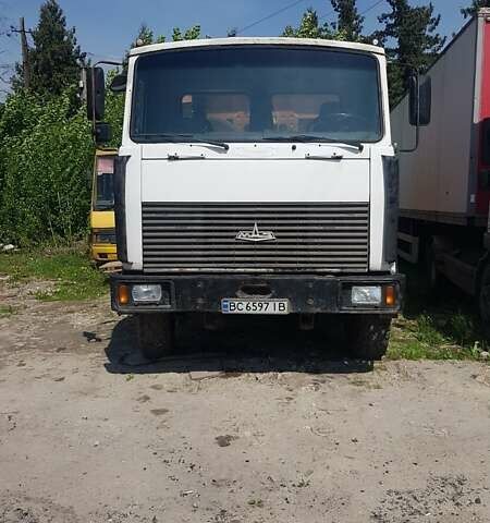 Белый МАЗ 5516, объемом двигателя 14.9 л и пробегом 230 тыс. км за 16800 $, фото 1 на Automoto.ua