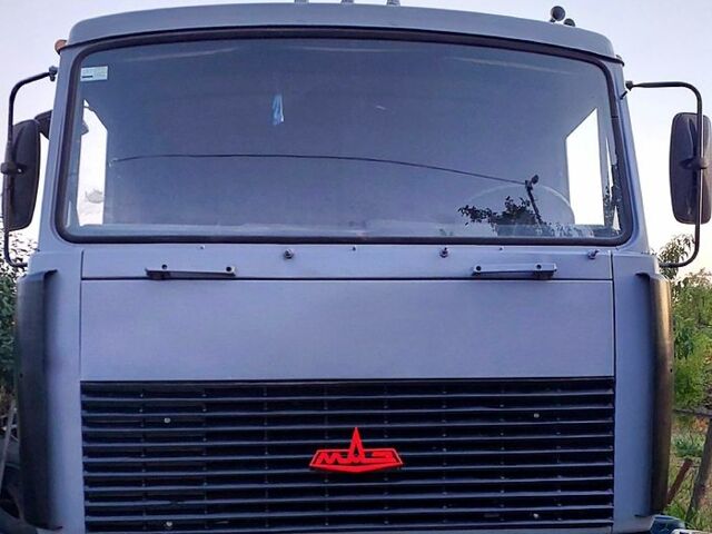 Сірий МАЗ 5516, об'ємом двигуна 15 л та пробігом 200 тис. км за 12500 $, фото 1 на Automoto.ua