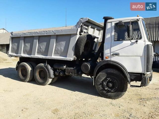 Белый МАЗ 551605, объемом двигателя 14.86 л и пробегом 190 тыс. км за 11600 $, фото 1 на Automoto.ua