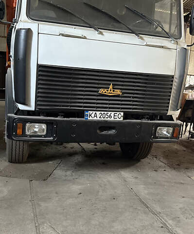 Белый МАЗ 551605, объемом двигателя 14.86 л и пробегом 192 тыс. км за 16500 $, фото 1 на Automoto.ua
