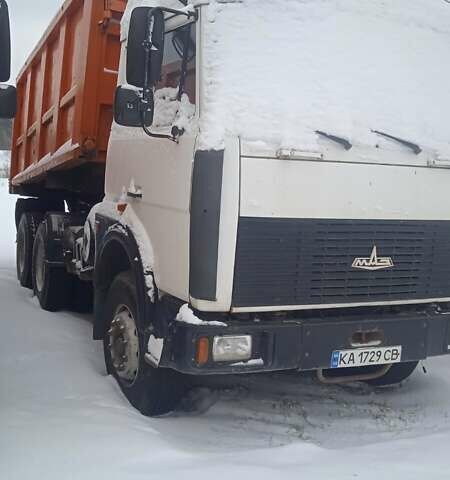 Белый МАЗ 551605, объемом двигателя 14.86 л и пробегом 1 тыс. км за 16000 $, фото 1 на Automoto.ua