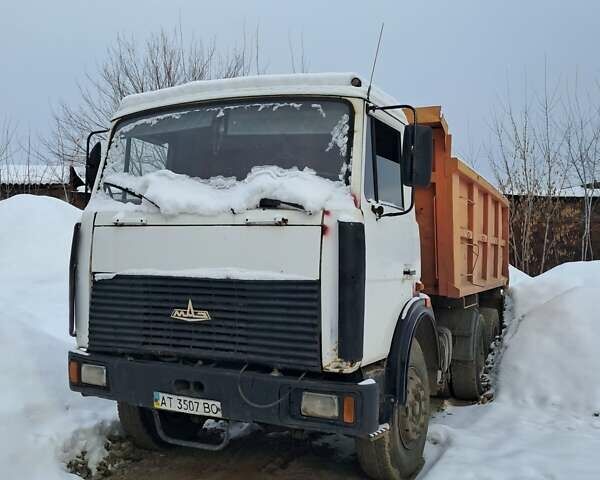 Белый МАЗ 551605, объемом двигателя 14.86 л и пробегом 200 тыс. км за 13000 $, фото 1 на Automoto.ua