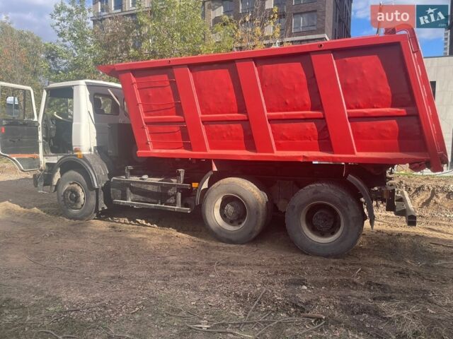 Белый МАЗ 551605, объемом двигателя 14.86 л и пробегом 205 тыс. км за 15000 $, фото 1 на Automoto.ua