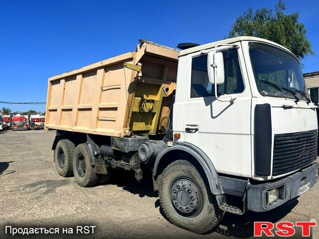 Белый МАЗ 5551, объемом двигателя 14.9 л и пробегом 190 тыс. км за 10400 $, фото 1 на Automoto.ua