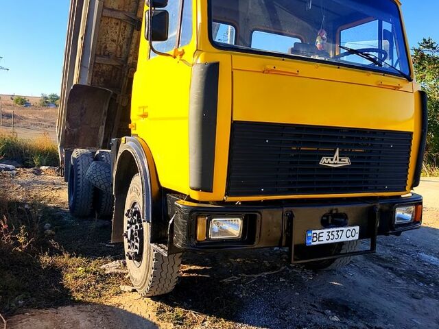 Желтый МАЗ 5551, объемом двигателя 11 л и пробегом 264 тыс. км за 11000 $, фото 1 на Automoto.ua