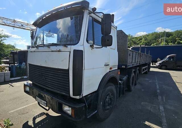 Белый МАЗ 642208, объемом двигателя 14.86 л и пробегом 350 тыс. км за 6100 $, фото 1 на Automoto.ua