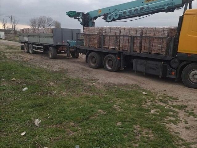 Желтый МАЗ 650108, объемом двигателя 14.86 л и пробегом 170 тыс. км за 30000 $, фото 1 на Automoto.ua