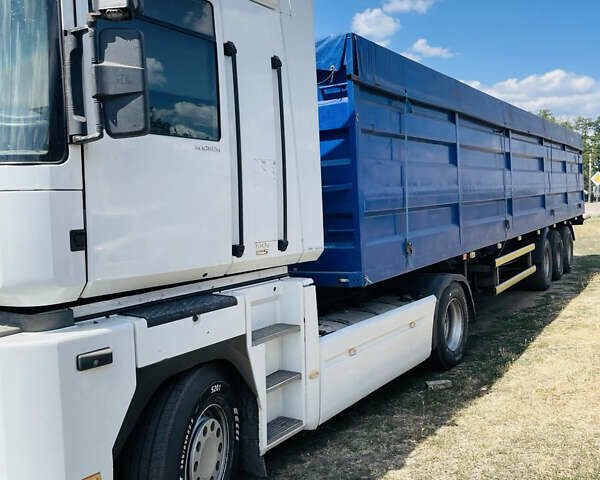 Синий МАЗ 975800, объемом двигателя 0 л и пробегом 300 тыс. км за 9300 $, фото 1 на Automoto.ua