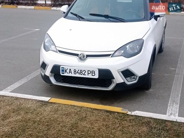 Білий МГ 3 Крос, об'ємом двигуна 1.5 л та пробігом 187 тис. км за 5500 $, фото 1 на Automoto.ua