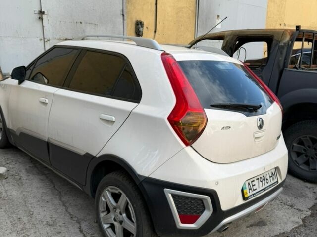 Білий МГ 3 Крос, об'ємом двигуна 1.5 л та пробігом 120 тис. км за 1750 $, фото 1 на Automoto.ua