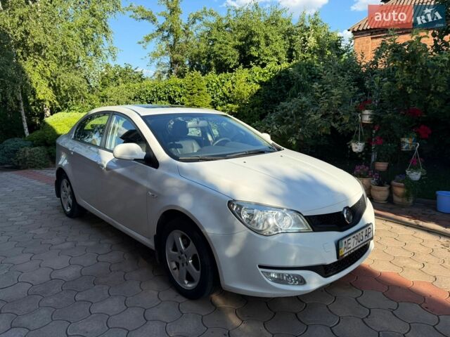 Белый МГ 350, объемом двигателя 1.5 л и пробегом 128 тыс. км за 5500 $, фото 1 на Automoto.ua