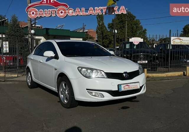 Белый МГ 350, объемом двигателя 1.5 л и пробегом 212 тыс. км за 6499 $, фото 1 на Automoto.ua