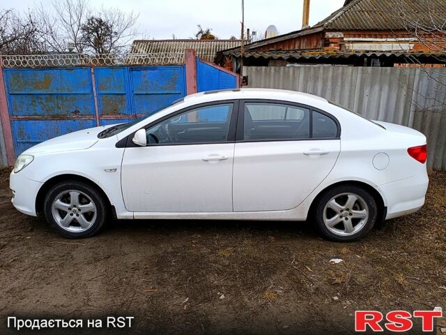 Білий МГ 350, об'ємом двигуна 1.5 л та пробігом 161 тис. км за 4500 $, фото 1 на Automoto.ua