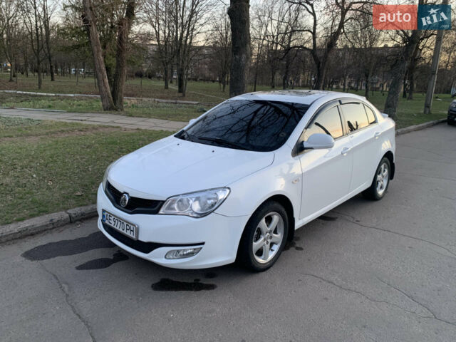 Белый МГ 350, объемом двигателя 1.5 л и пробегом 213 тыс. км за 5499 $, фото 1 на Automoto.ua