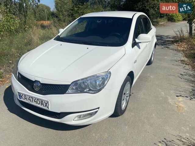 Білий МГ 350, об'ємом двигуна 1.5 л та пробігом 149 тис. км за 6100 $, фото 1 на Automoto.ua