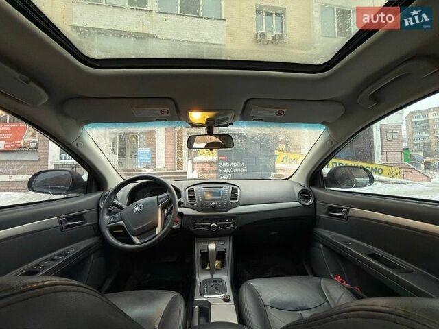 Чорний МГ 350, об'ємом двигуна 1.5 л та пробігом 124 тис. км за 4600 $, фото 1 на Automoto.ua