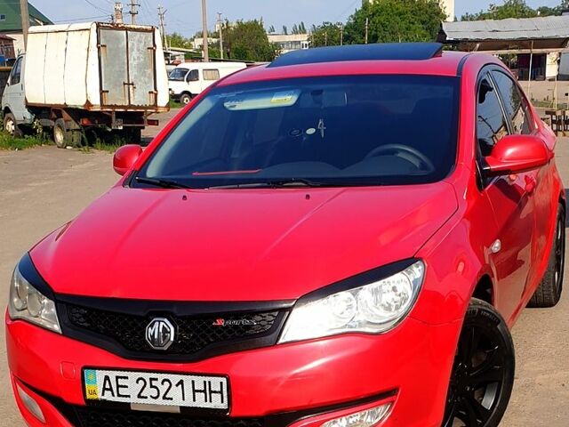 Червоний МГ 350, об'ємом двигуна 1.5 л та пробігом 147 тис. км за 5000 $, фото 1 на Automoto.ua