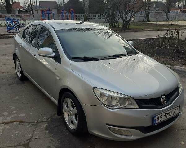 Серый МГ 350, объемом двигателя 1.5 л и пробегом 147 тыс. км за 5800 $, фото 1 на Automoto.ua