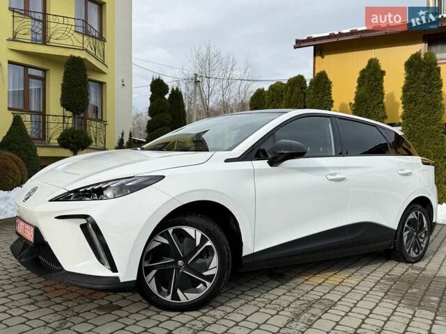 Білий МГ 4, об'ємом двигуна 0 л та пробігом 45 тис. км за 17800 $, фото 1 на Automoto.ua