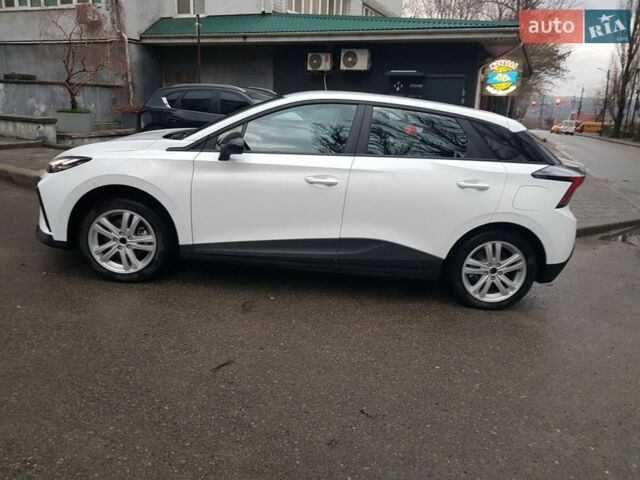 Белый МГ 4, объемом двигателя 0 л и пробегом 13 тыс. км за 17000 $, фото 1 на Automoto.ua