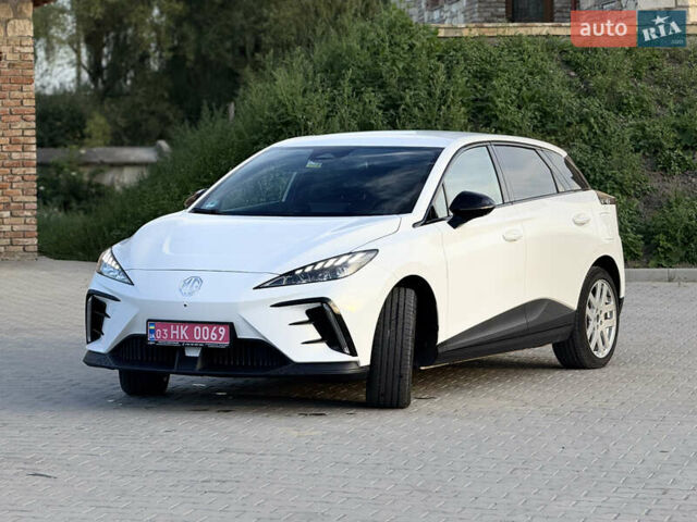 Белый МГ 4, объемом двигателя 0 л и пробегом 30 тыс. км за 18100 $, фото 1 на Automoto.ua