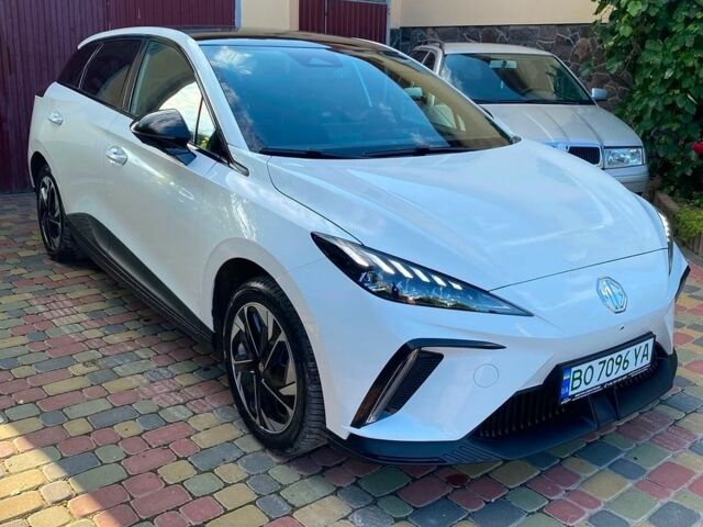 Білий МГ 4, об'ємом двигуна 0 л та пробігом 44 тис. км за 18790 $, фото 1 на Automoto.ua