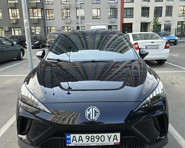 Черный МГ 4, объемом двигателя 0 л и пробегом 93 тыс. км за 17500 $, фото 1 на Automoto.ua