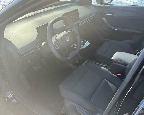 Черный МГ 4, объемом двигателя 0 л и пробегом 52 тыс. км за 14900 $, фото 1 на Automoto.ua