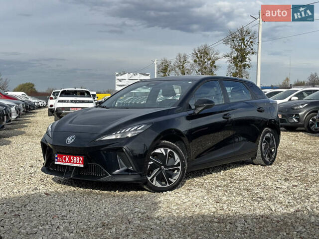 Черный МГ 4, объемом двигателя 0 л и пробегом 46 тыс. км за 15700 $, фото 1 на Automoto.ua