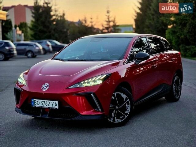 Красный МГ 4, объемом двигателя 0 л и пробегом 130 тыс. км за 15399 $, фото 1 на Automoto.ua